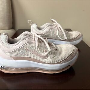 Nike Women’s Air Max Pink Oxford CU4870-600 size 7
